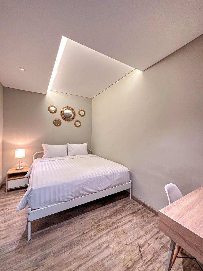 Lugano Arte Homestay Jakarta Exterior foto
